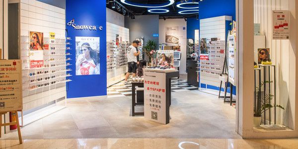 合肥眼鏡店裝修設計怎樣抓顧客的眼睛